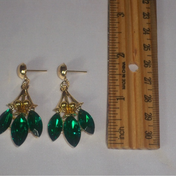 Green Rhinestone Necklace Set (BRIDAL, WEDDING, PROM, QUINCEÑERA,) - Picture 7 of 9